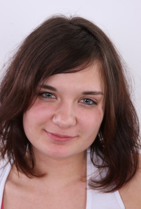 Chubby amateur Jirina stands naked in her debut prior to a closeup of her twat 50070451
