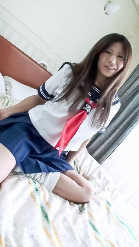 Japanese schoolgirl Yukari takes a bath after being masturbated 98196009