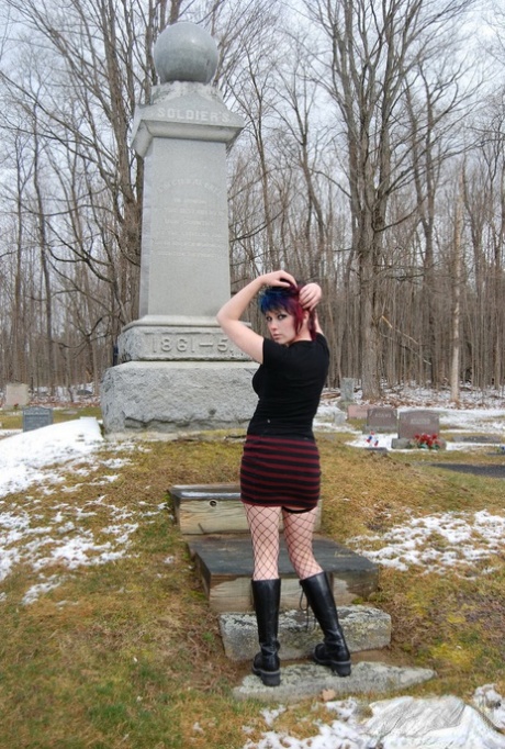 Alternative girl Sabrina flashes her tits at a cemetery after a snowfall 22038670