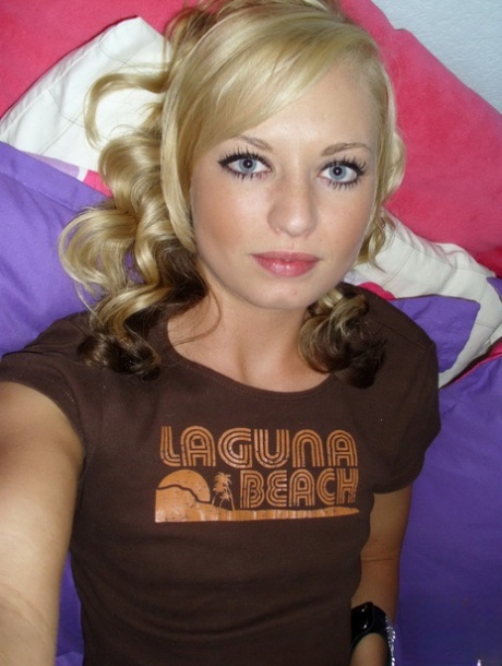 Cute blonde Codie Sweets takes selfies while getting butt naked on her bed 24473129