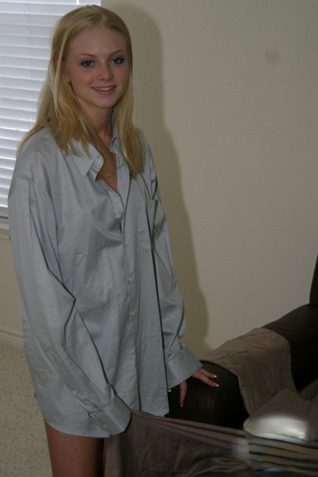 Flighty blonde Skye shows her super sexy legs in a dress shirt 93711258