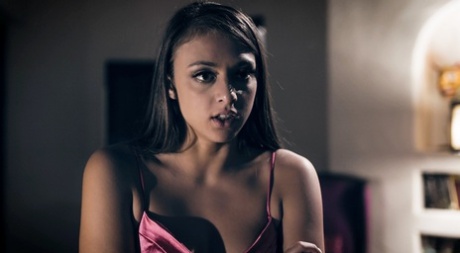 Brunette teen Gia Derza bangs an older man that she's been sexting with 80028983