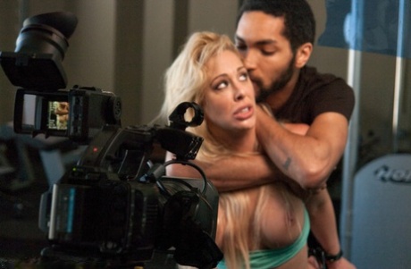 Athletic blonde is forced into bondage sex by a photographer 78660573