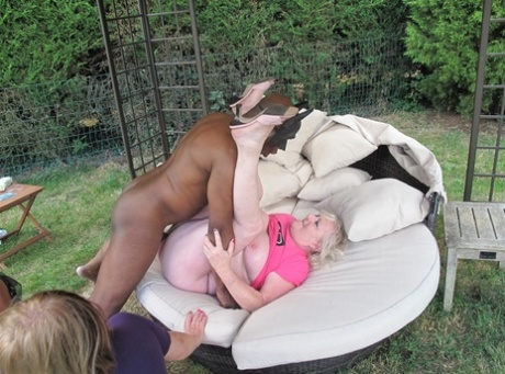 Overweight women participate in interracial group sex in a backyard 75870458