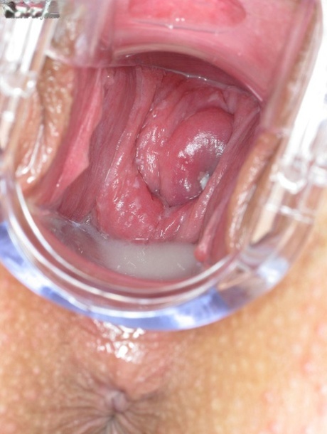 Hot blonde Laura Crystal inserts a speculum for a close up of her pink pussy 34701468