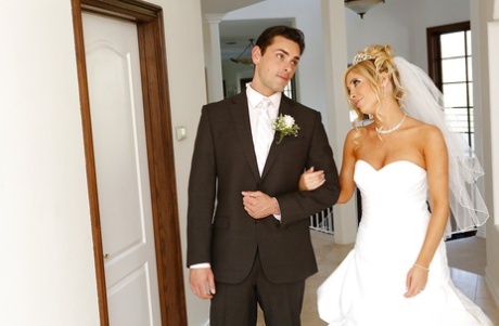 Astonishing babe Tasha Reign tastes a big dick on her wedding 83400903