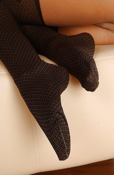 Valentina Velasquez showcasing her sexy legs covered with pantyhose 10332311