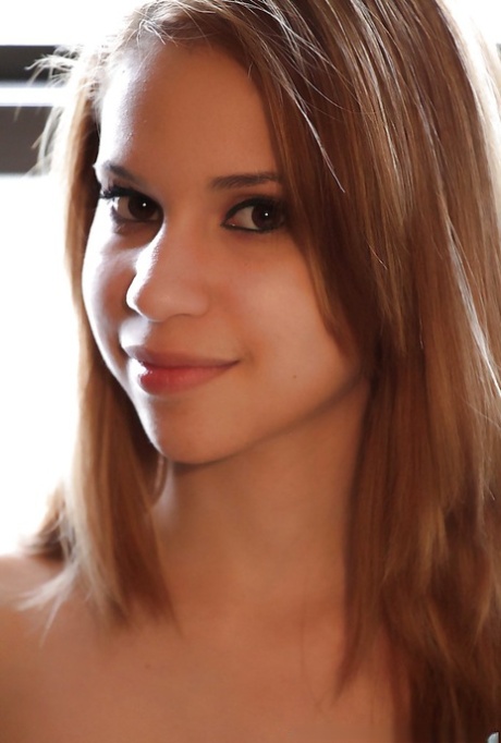 Petite teenage amateur with shaved slit Mae Olsen posing naked 92157022